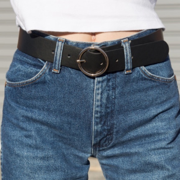 Brandy Melville Accessories - Brandy Melville Circle Gold Belt